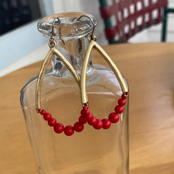 Dangly Earrings - Picture 3 of 7